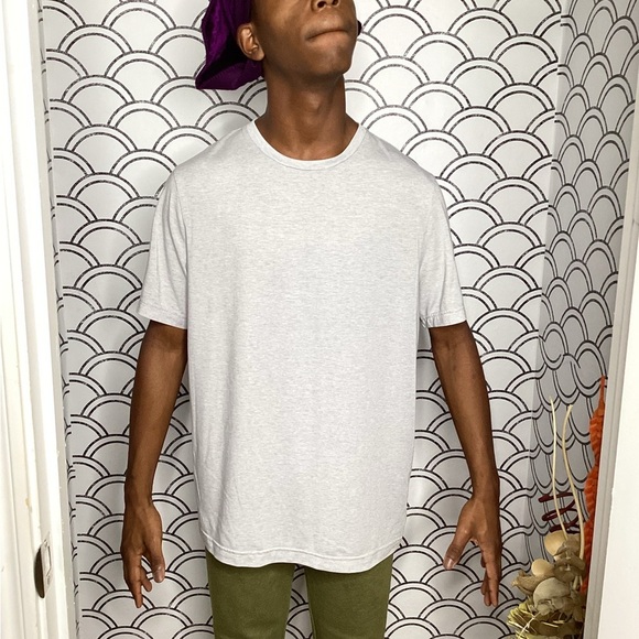 Outdoor Voices Heather Gray Short Sleeve Tee - Picture 3 of 16